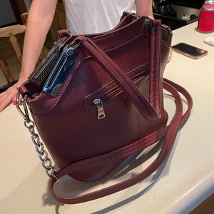 Burgundy cross body medium size bag